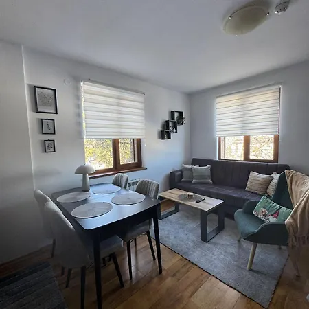 Mountain View Lux