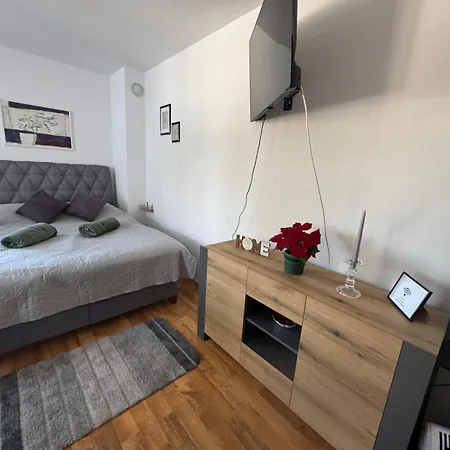 Mountain View Lux شقة